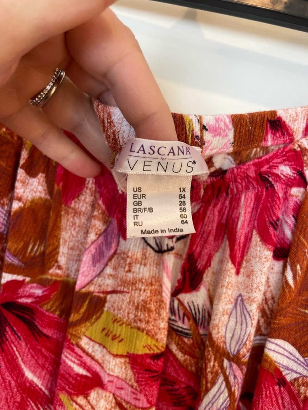 1X Venus Floral Pink and Brown Sleeveless Midi Dress - Picture 2 of 4